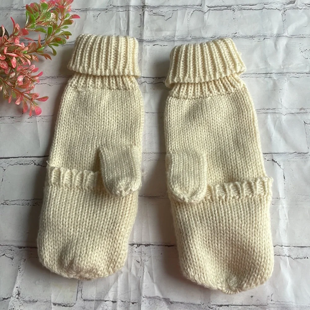 Tan knit mittens